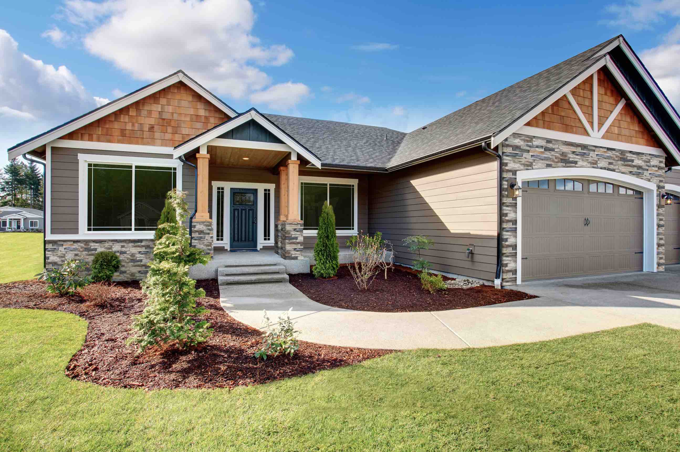 Qora Cut Ledgestone Lexington on home